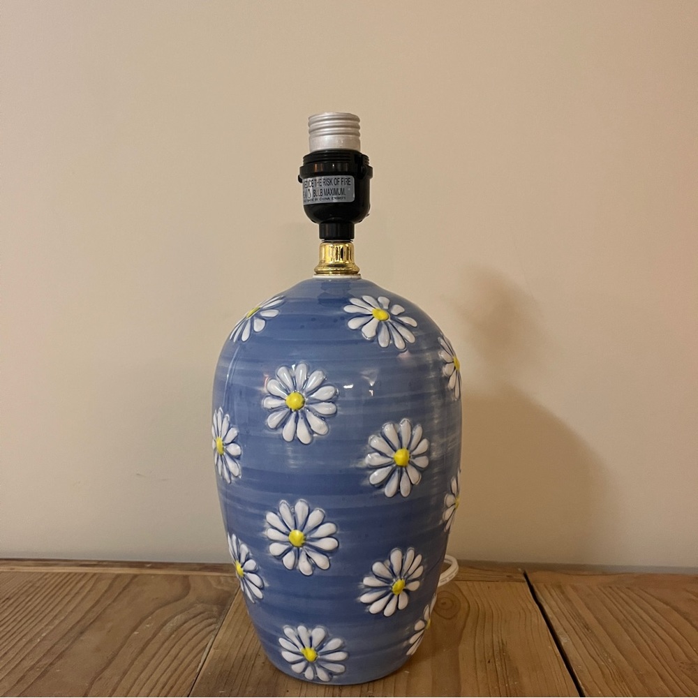 Daisy 🌼 Lamp - Picture 7 of 10